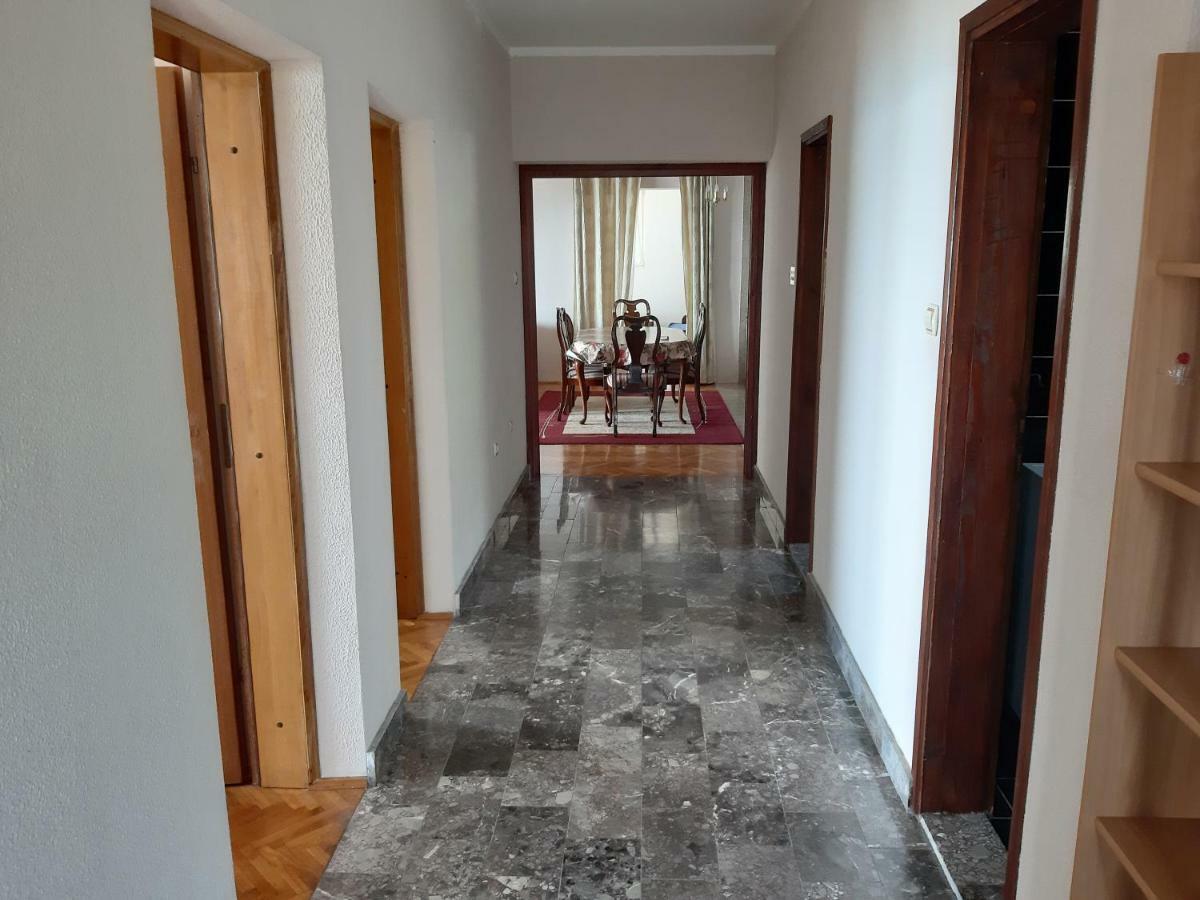Vesna Apartments 울친 외부 사진