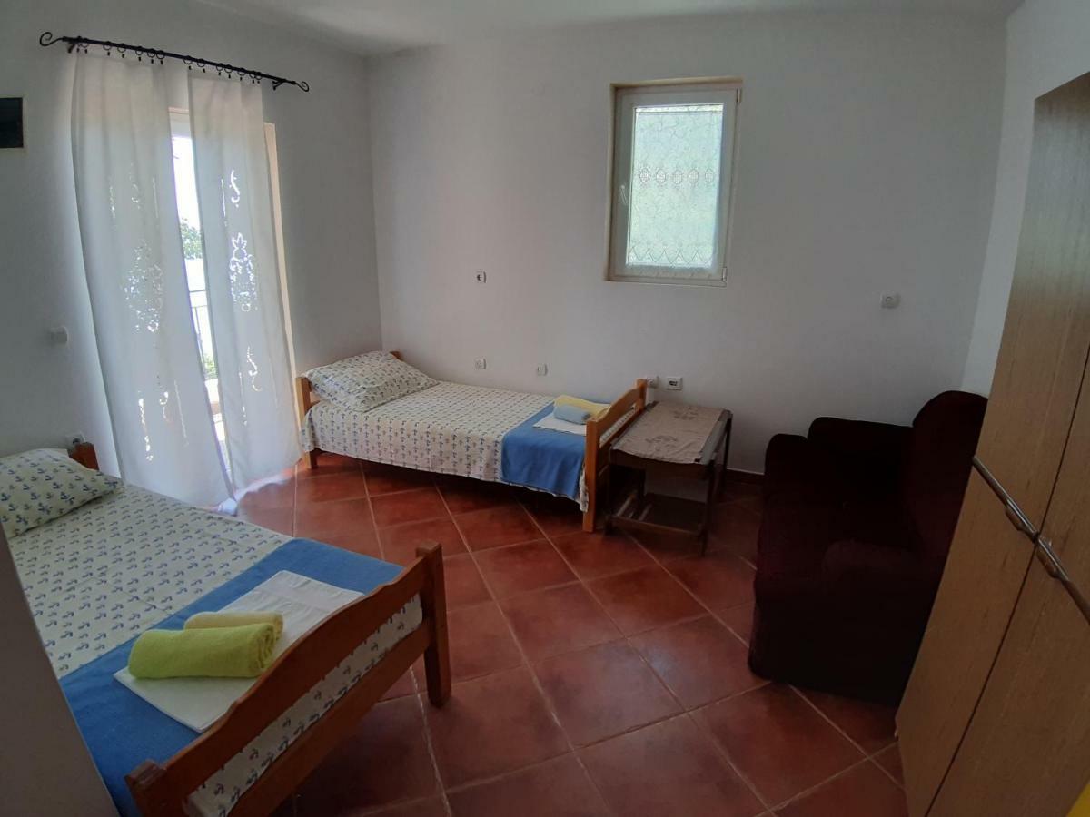 Vesna Apartments 울친 외부 사진